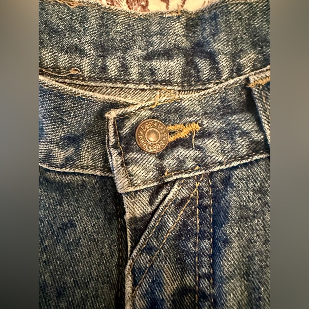 Classic Vintage Lee Blue Denim Jeans - Picture 4 of 13